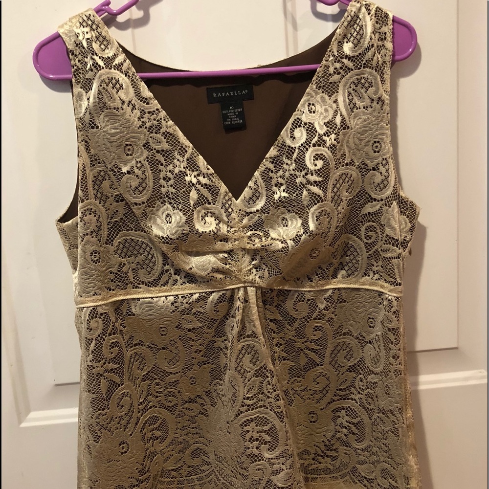 Lace sleeveless top